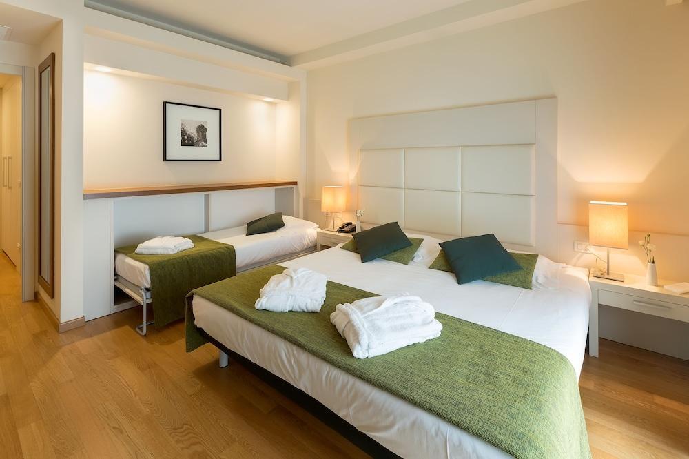 Leonardo Hotel Lago Di Garda - Wellness And Spa Lazise Bagian luar foto