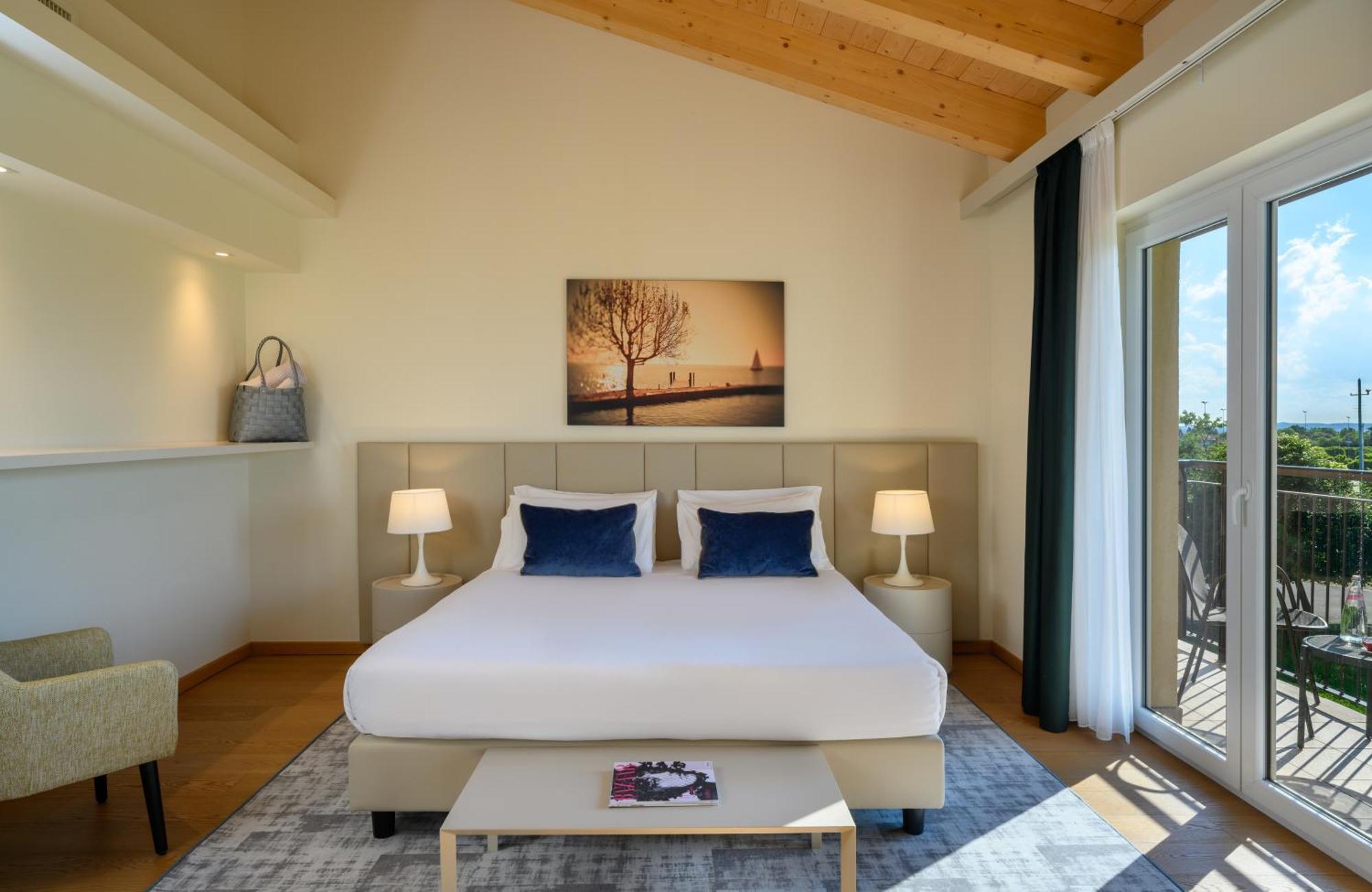 Leonardo Hotel Lago Di Garda - Wellness And Spa Lazise Bagian luar foto