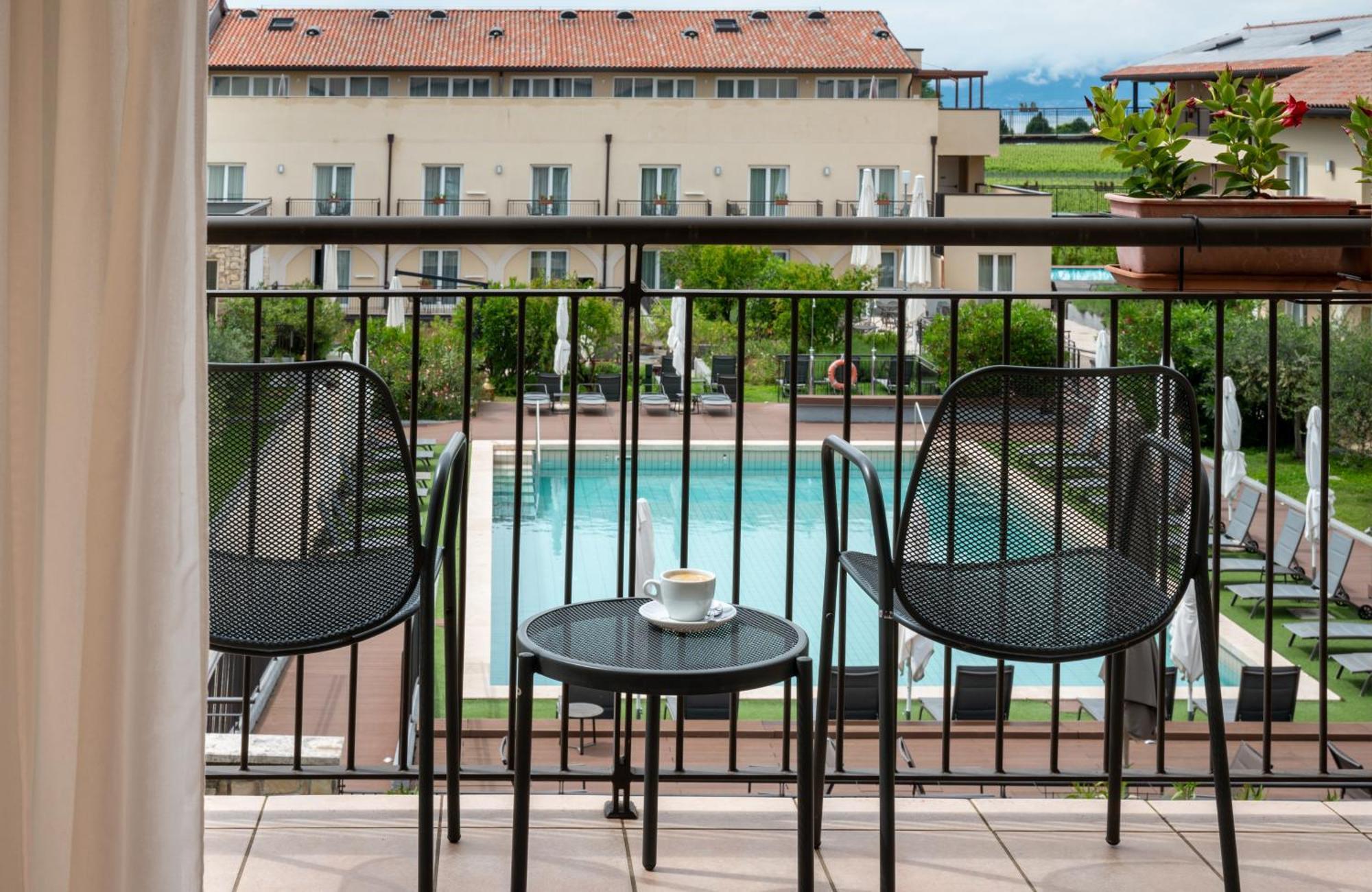 Leonardo Hotel Lago Di Garda - Wellness And Spa Lazise Bagian luar foto