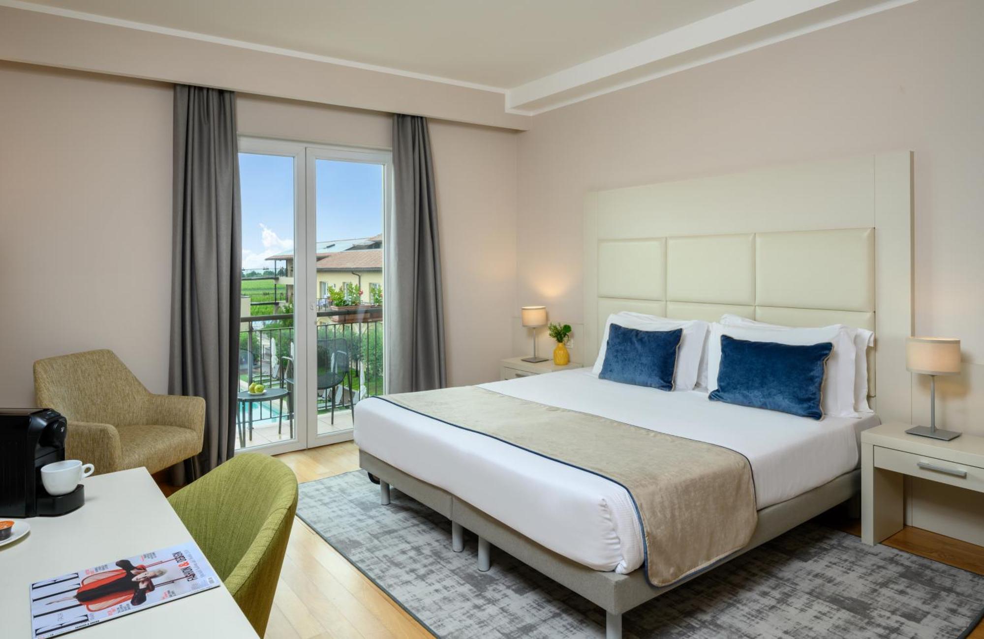 Leonardo Hotel Lago Di Garda - Wellness And Spa Lazise Bagian luar foto
