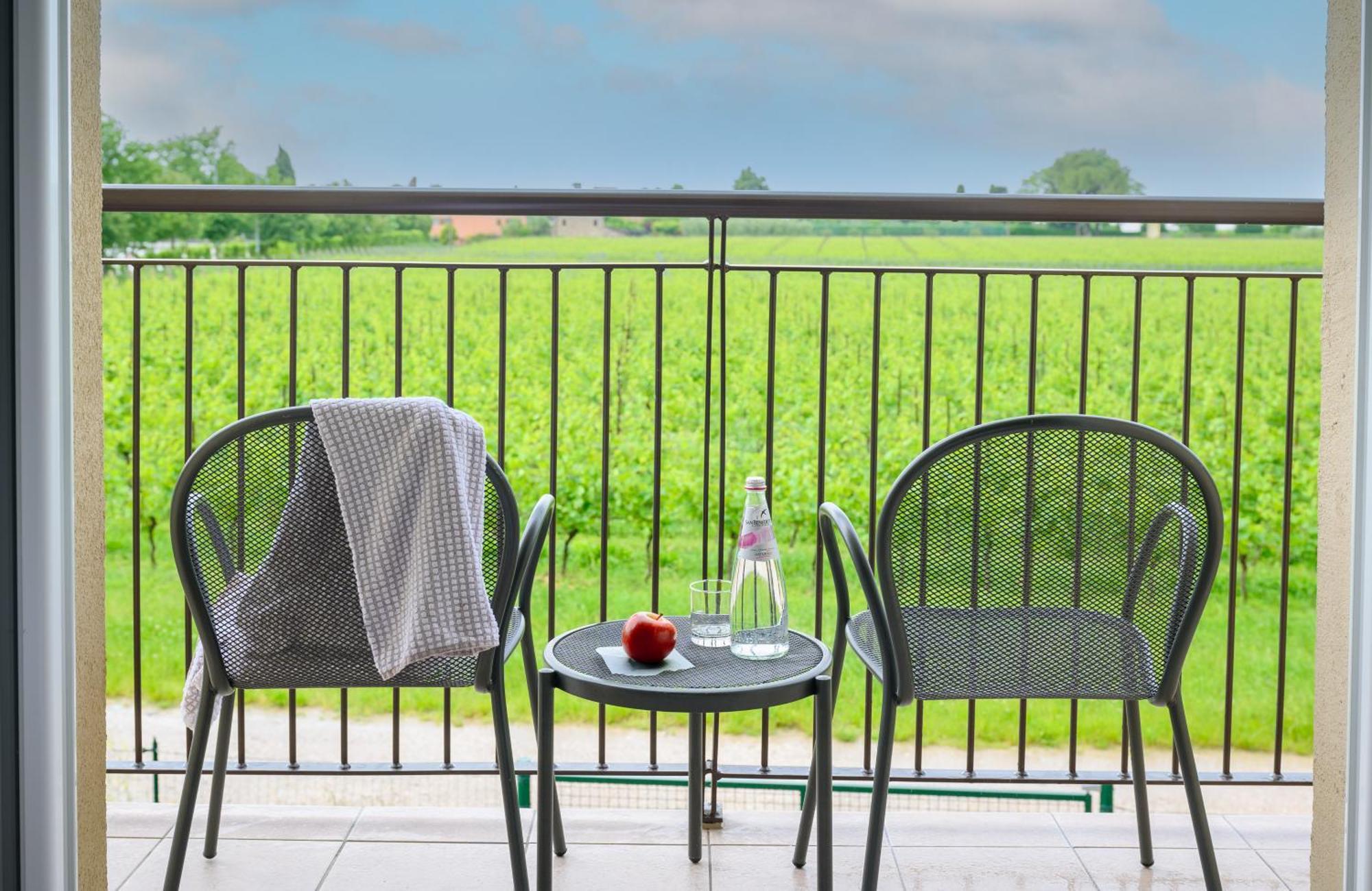 Leonardo Hotel Lago Di Garda - Wellness And Spa Lazise Bagian luar foto