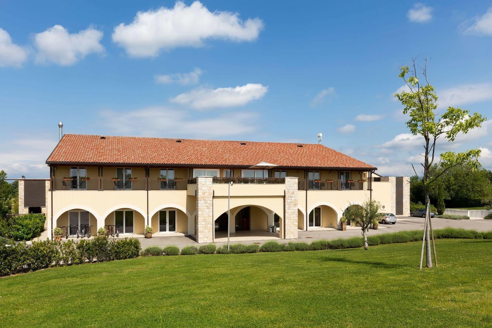 Leonardo Hotel Lago Di Garda - Wellness And Spa Lazise Bagian luar foto